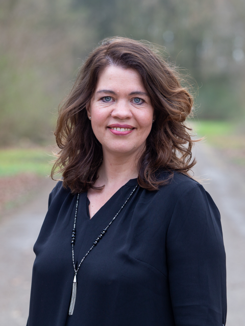 Portretten_Magriet_Meerveld_Vedelaar_Logopedie_Dronten.png